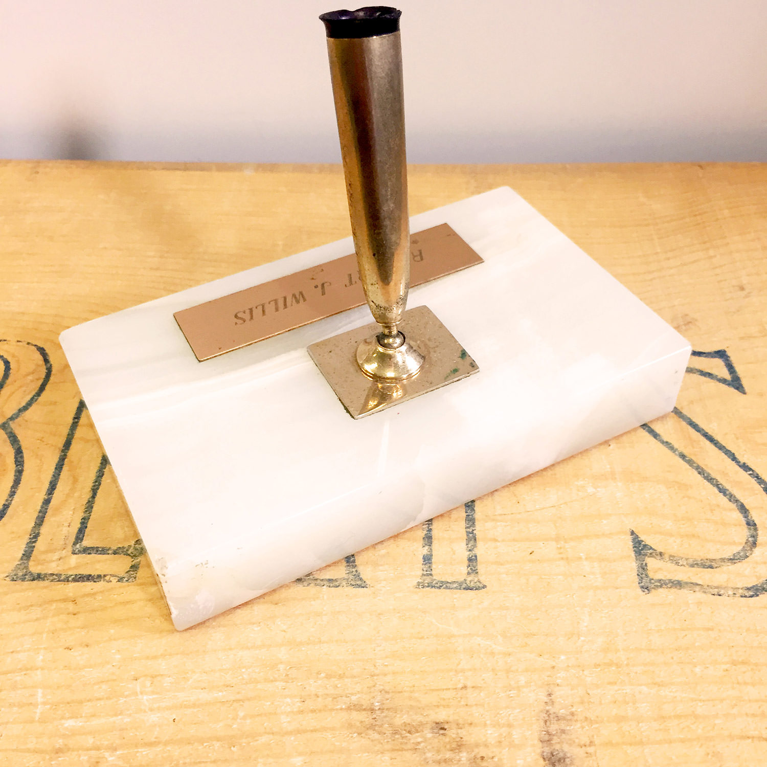 Vintage Marble Pen Stand 3×5 with name plaque Robert J. Willis – White &  Gold