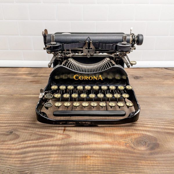 Corona 3 Folding Portable Typewriter
